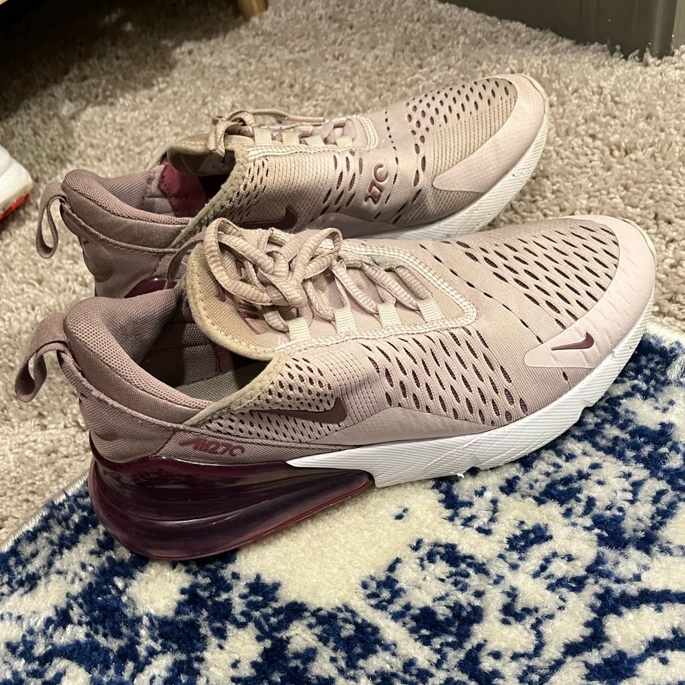 Nike Air Max 270